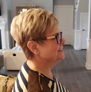 Meet your Posher, Luisa